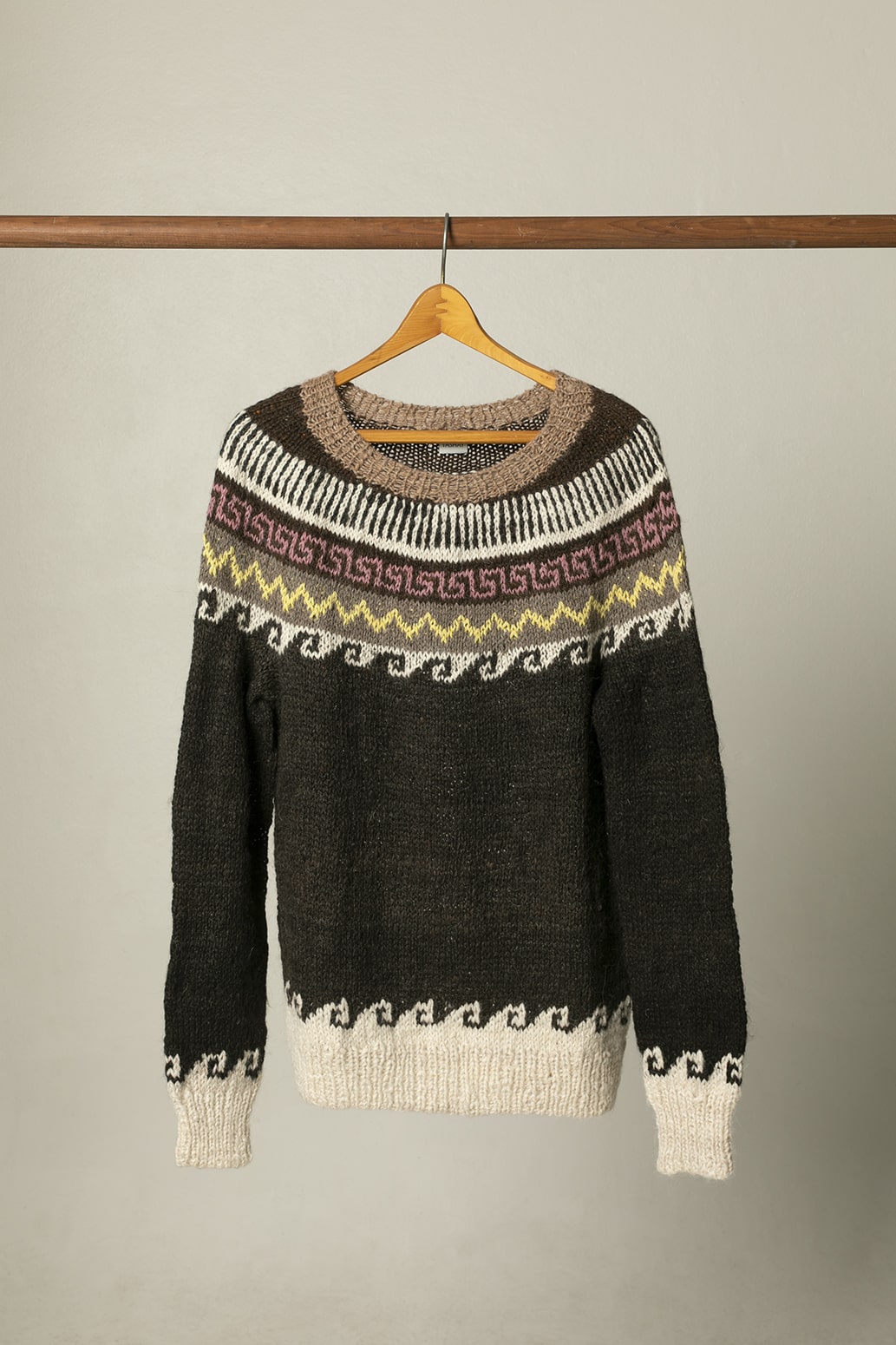 Lama Wollpullover mit Muster