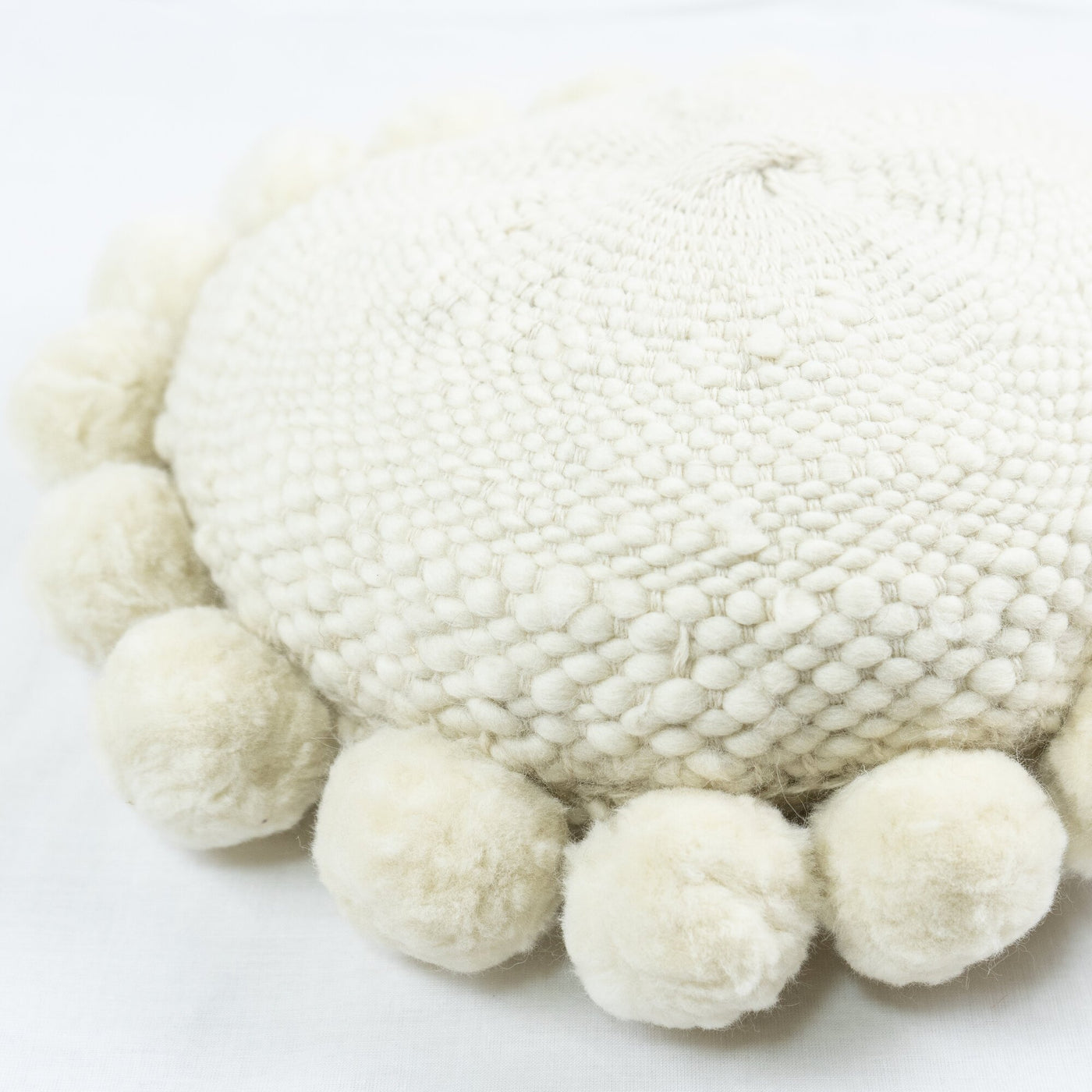 Kissen Asiri aus Schafwolle